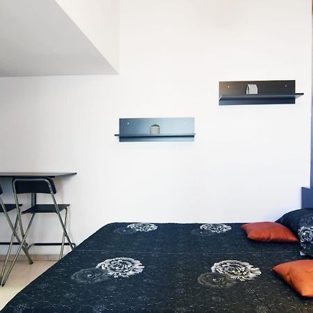 Bucharest Studio Buitenkant foto